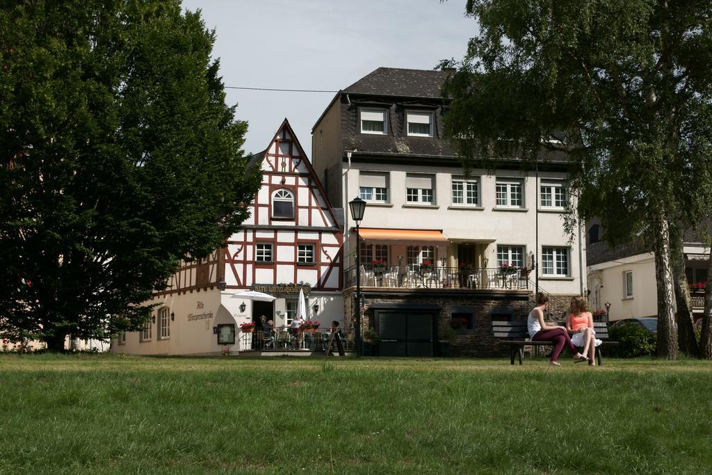 Hotel Alte Winzerschenke Bruttig-Fankel Exterior foto